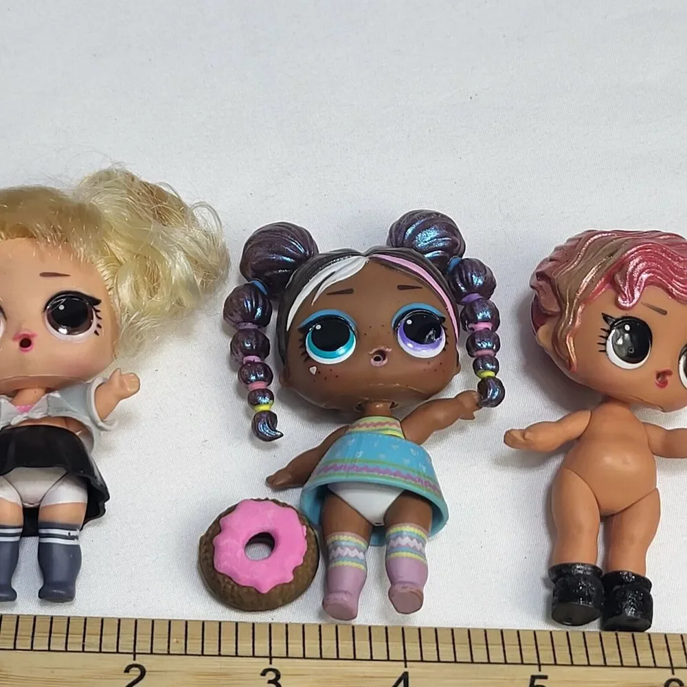 LOL Surprise Doll Lot‎ OF 4 Girls and a Donut
